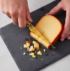 Couteau à fromage avec une belle poignée jaune, élégant couverts en acier inoxydable, parfait pour la salle à manger, la cuisine, le service et les fêtes - Product Image 4