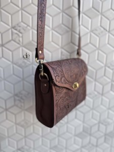 Sac à main en cuir Offre Spéciale sac à bandoulière en cuir usiné à la main Gypsy Boho nouveauté sacs faits à la main occidentaux élégants multi-usages - Product Image 2