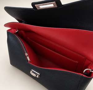 Bolso de Hombro Moderno de Cuero Genuino para Mujer, Color Negro, con Dos Correas y Gran Capacidad, Cierre Clásico de Metal - Product Image 4
