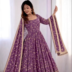 Conjunto de Vestido, Pantalón y Dupatta de Seda Estilo Bollywood con Bordado de Lentejuelas para Fiestas y Uso Diario Elegante - Product Image 1