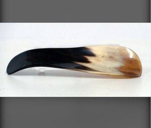 Natural horn shoe shoe horn handcrafted curved design smooth finish durable footwear <b>helper</b> premium accessory tool - Product Image 2