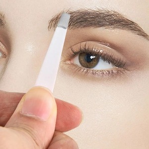Pinzas para Cejas de Acero Inoxidable Inclinadas, Diseño Duradero, Herramienta de Aseo Precisa, Ecológicas, Modernas y Coloridas - Product Image 6