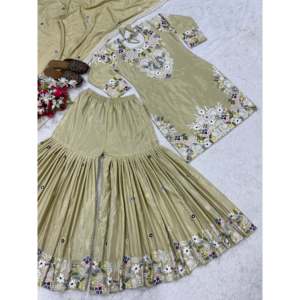 Ensemble de costumes de soirée pour femmes de créateur comprenant un haut Sharara Plazzo Dupatta - Product Image 3