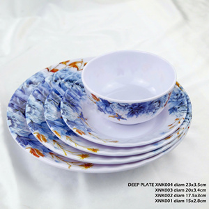 Juego de Vajilla Moderna de Melamina con Diseño de Flores Azules, 4 Platos Hondos, Aptos para Lavavajillas/Microondas, No Tóxicos, de Grado Alimenticio y Duraderos - Product Image 4
