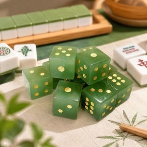 Cubos de Dados de Resina Translúcida Premium con Incrustaciones Metálicas, Piezas Hechas a Mano para Juegos de Mesa, Accesorios Personalizados para Juegos de Mesa - Product Image 1