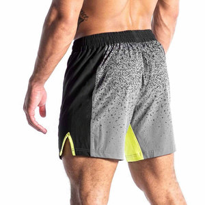 Pantalones Cortos Deportivos Panelados para Hombre, Cintura Media, Elásticos, de Secado Rápido, con Diseño de Puntos, en Gris, Negro y Amarillo Neón - Product Image 3