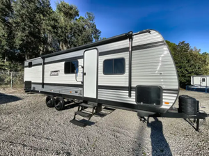 Autocaravana de Lujo Confortable 2024 2025 2026 Keystones C-o-l-e-m-a-n 27B, Remolque de Viaje - Product Image 6