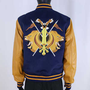 Chaquetas Varsity con Botones a Presión y Bordados, Estilo Universitario, Puños Acanalados, Chaqueta Varsity con Trabajo en Chenille, Chaqueta de Béisbol Letterman - Product Image 4