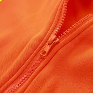เสื้อแจ็คเก็ตทำงานกันน้ำสำหรับฤดูหนาวและฤดูร้อนแบบ unisex พร้อมแถบสะท้อนแสงสำหรับคนงาน ช่างซ่อม และอุตสาหกรรม เสื้อแจ็คเก็ตนิรภัย ผลิตจากโพลีเอไมด์ - Product Image 3