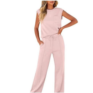 Ensembles de détente 2 pièces pour femmes, tenues décontractées d'été pour le voyage, survêtements assortis à manches courtes et jambes larges - Product Image 2