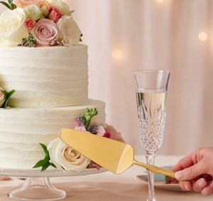 Modern Twisted Design Handle Gold Finished Cake Server For Family Gathering Festive Occasions Use And Gifting Purpose - Product Image 5