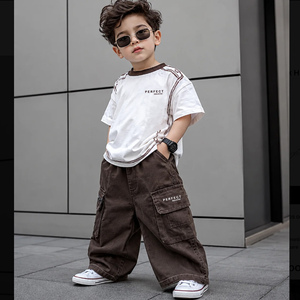Conjunto de ropa de 2 piezas para niños, camiseta polo de algodón, pantalones cargo de mezclilla, conjunto informal de color sólido, conjuntos de manga corta - Product Image 3