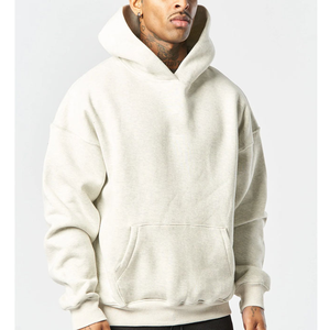 Survêtements personnalisés pour femmes, grammage lourd 500 GSM 350 GSM, en molleton polyester/coton, avec broderie, comprenant un sweat à capuche oversize et un short - Product Image 6