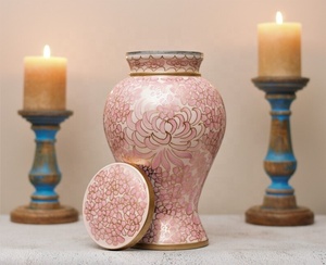 Urna Conmemorativa de Metal con Diseño Floral en Rosa y Acabado Dorado Antiguo, Recipiente para Guardar Cenizas - Product Image 4