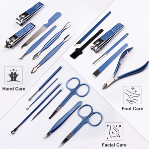 Kit de manucure professionnel de luxe personnalisé avec outils à ongles 4-en-1 en acier inoxydable et étui à ressort unique - Product Image 3