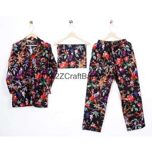 Ensemble de pyjama pour femmes en coton 100% luxueux et romantique, col en V, manches longues, motif floral, taille élastique, vêtements de maison confortables, parfaits pour toutes les occasions - Product Image 5