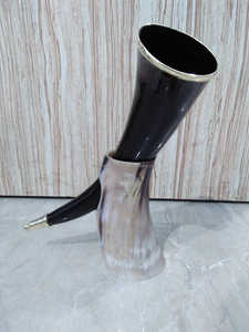 Auténtico Cuerno Vikingo para Beber Cerveza/Ale, Tallado con Animales Religiosos, Hecho a Mano, Artesanía Natural, Trabajo Original de Artesano, Pulido, Estilo Europeo - Product Image 5