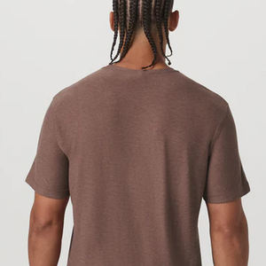 Collections d'été et acheteurs en gros : T-shirt à prix abordable pour usage quotidien, tissu à texture douce, choix de tenue élégante/décontractée pour hommes - Product Image 6