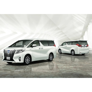 Toyota Alphard d'occasion, intérieur haut de gamme avec finition en bois, transmission automatique, excellent confort de conduite - Product Image 3