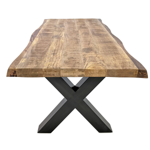 Mesa de comedor de estilo europeo con base de metal industrial en forma de X, tablero de madera maciza de mango con borde natural y acabado mate, estilo rústico y natural. - Product Image 5