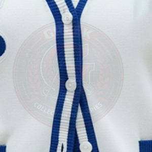 Cardigan blanc et bleu Sorority Zeta Phi B, 100% coton, tricoté en molleton, pull pour femme, broderie de lettres grecques, col en V, manches longues - Product Image 4
