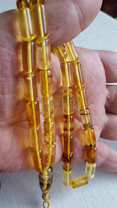 Tasbih en résine ambre transparente, 33 perles, prière islamique, misbaha, tespih, sibha, chapelet pour dhikr, zikr, namaz et culte musulman quotidien - Product Image 3