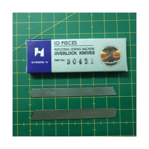 30421 Pince à couteau inférieure INDUSTRIE PIÈCE DE MACHINE À COUDRE FABRIQUÉE À TAIWAN - Product Image 1