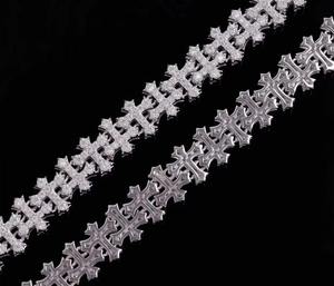 Bracelet tennis croix en argent 925 et moissanite, taille brillant rond, sertissage en canal, maillons classiques, bijou unisexe pour usage quotidien - Product Image 2
