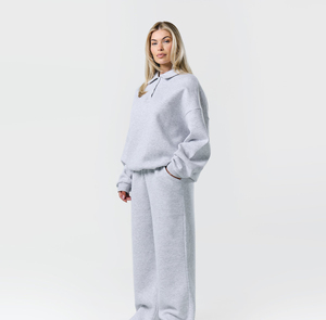 Nouvel ensemble de survêtement pour femme, idéal pour les entraînements, le jogging et les tenues décontractées, léger et respirant. - Product Image 1