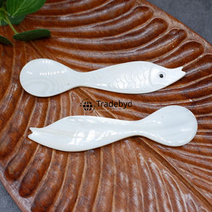 Cuillère élégante de qualité supérieure avec incrustation MOP, faite à la main, écologique, compatible lave-vaisselle, par Tradebyd - Product Image 2