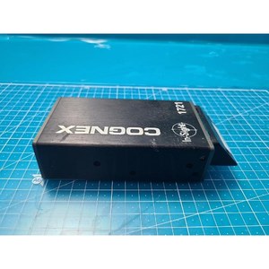 Cognex IN-SIGHT1721 800-5865-1RA เซ็นเซอร์วิสัยทัศน์อุตสาหกรรมที่ใช้เป็นชิ้นส่วนอุปกรณ์เซมิคอนดักเตอร์มรดก - Product Image 3