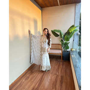 Conjunto de Top-Plazzo y Dupatta para Mujer con Bordado de Lentejuelas - Product Image 1