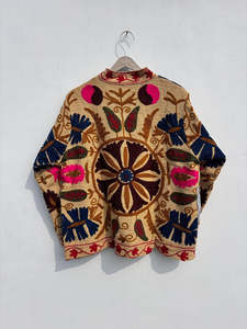 Chaqueta Corta Suzani Bordada a Mano con Diseño Clásico para Mujer, Mangas Largas, Cuello Alto, Ropa Exterior de Moda al por Mayor para Boutique - Product Image 2