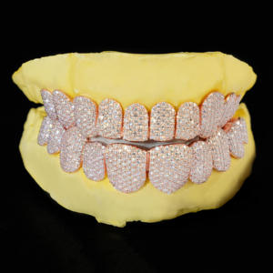 Grillz Dentales de Plata 925 en Oro Rosa con Cristales de Imitación de Corte Brillante, Estilo Hiphop de Lujo, Joyería Corporal Unisex para Uso Diario - Product Image 1
