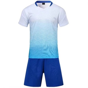 Uniformes de Fútbol de Poliéster con Diseño Personalizado, Uniformes de Fútbol Lisos Transpirables Sublimados con el Último Diseño Personalizado 2026 - Product Image 4