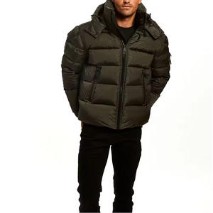 Chaqueta de burbujas de alta calidad para hombre que ofrece calidez y comodidad como una chaqueta de invierno premium. - Product Image 1