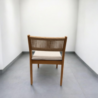 Chaise de salle à manger en teck massif, chaise moderne en corde tressée avec coussin pour restaurant nordique de luxe, hôtel, projet Indonésie