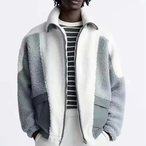 Fournisseur en gros de vêtements de mode, veste en toile enduite de fourrure Sherpa pour hommes, respirante, en provenance du Pakistan - Product Image 1