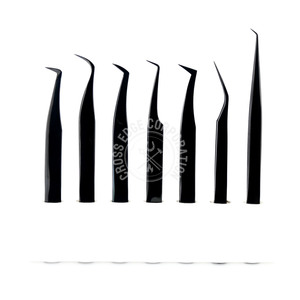 Pince à épiler classique noire courbée à 45/90 degrés à marque privée, pointe en fibre pour isolation des cils et extensions de volume - Product Image 6