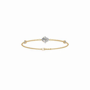 สร้อยข้อมือทองคำ 14K สีเหลืองประดับเพชรทรงปริ๊นเซสแบบคลัสเตอร์ เพชรเพาะเลี้ยงในห้องปฏิบัติการ - Product Image 1