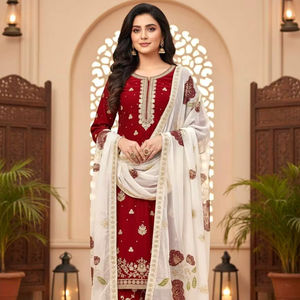 Ensemble de tenue ethnique de créateur en soie, brodé de sequins, comprenant un haut, un pantalon palazzo et un dupatta en soie tabby à imprimé numérique, prêt-à-porter. - Product Image 1