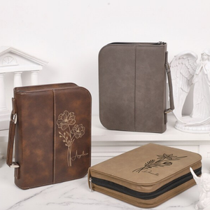Housse de Bible en Cuir Véritable Personnalisée avec Fleur de Naissance Gravée, Étui de Bible en Cuir, Pochette de Livre Religieux, Cadeau Religieux - Product Image 6