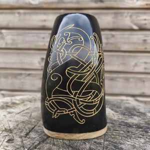 Mug en corne de style viking, récipient à boisson pour boissons chaudes ou froides, fait à la main - Product Image 1