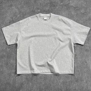 Camiseta de algodón puro batik vintage de 230 g con logo personalizado para hombre y mujer, estilo oversize, manga raglán, lavada y con efecto envejecido. - Product Image 2