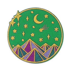 Écussons brodés sur mesure en tissu sergé écologique de haute qualité, badges tissés en forme de cœur brodés à la machine pour chapeaux - Product Image 5