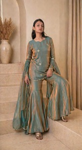 Ensemble Salwar Kameez en soie pour femmes, brodé, tenue de mariage indienne et pakistanaise, coupe ample, longueur au sol, tenue de soirée - Product Image 5