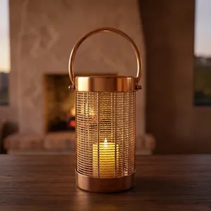 Lanterne en métal finition cuivre avec design en treillis métallique et poignée, porte-bougie décoratif pour extérieur, jardin, patio, décoration intérieure - Product Image 3