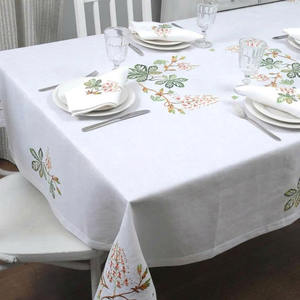 Mantel de Algodón Blanco Bordado con Flores Bonitas, Personalizado al por Mayor, en Todas las Medidas, Lavable, para Uso en el Hogar, Restaurantes y Fiestas - Product Image 1