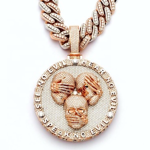 Collar con Colgante de Oro Rosa con Diseño de Calavera 'No Vea Mal, No Hable Mal', Cadena Cubana de Moissanita, Joyería Hip Hop para Hombre - Product Image 1