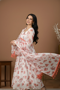 Conjunto de Kurta de Georgette con Estampado Floral Blanco y Dupatta para Mujer, Completamente Cosido con Forro de Crepé, Todas las Tallas Disponibles, Venta al Por Mayor - Product Image 5